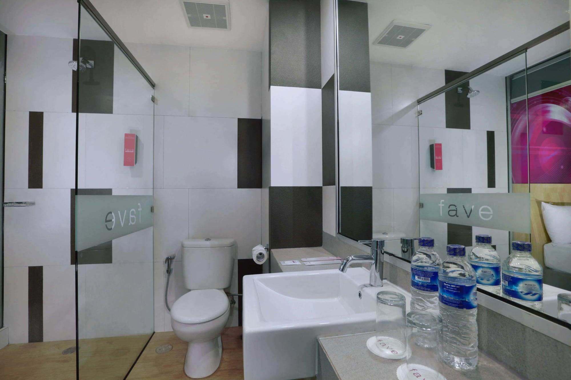 Favehotel Ahmad Yani Banjarmasin Buitenkant foto